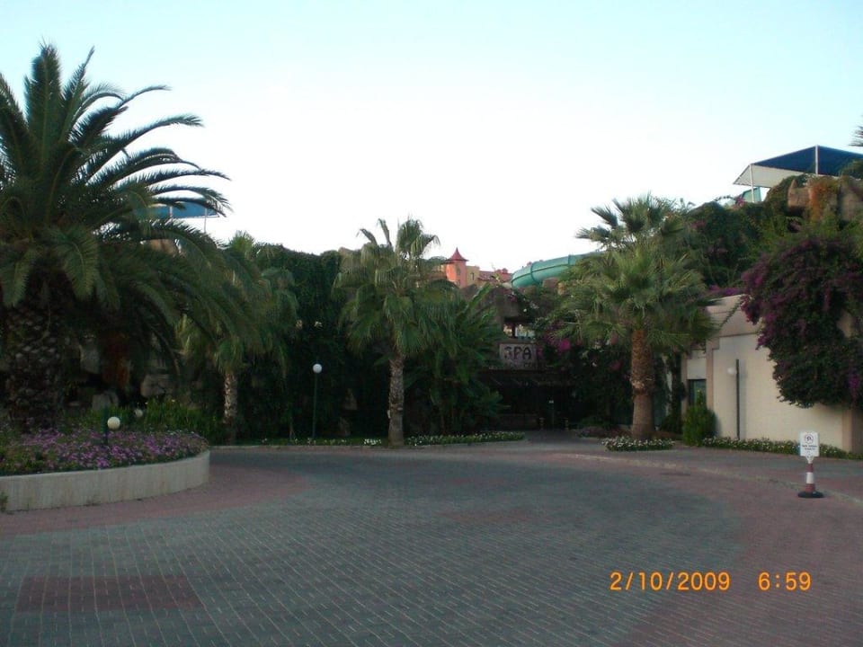 Blick zum Aquapark VONRESORT Golden Beach