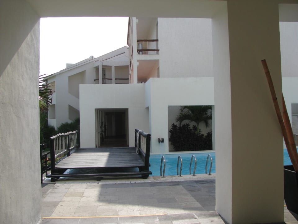 Zu den Zimmern im neuen Teil der Hotelanlage Grand Oasis Tulum Riviera - All Inclusive