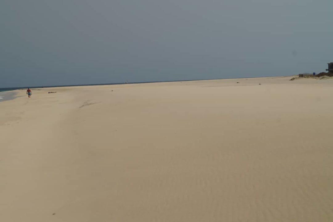 Spacer po plaży Oasis Salinas Sea