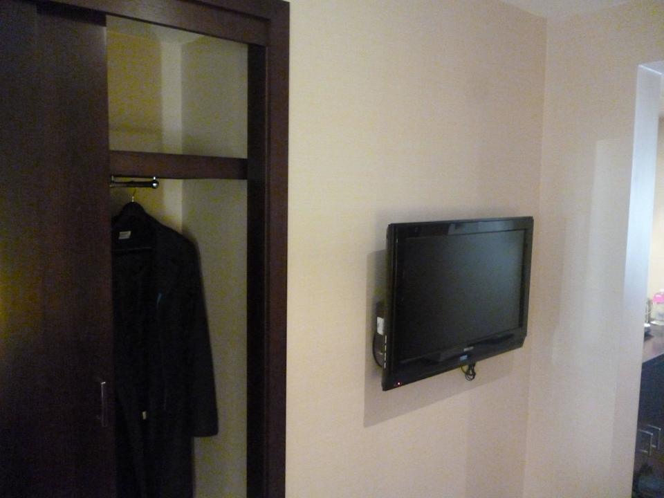 Szafa Crowne Plaza London - Gatwick Airport