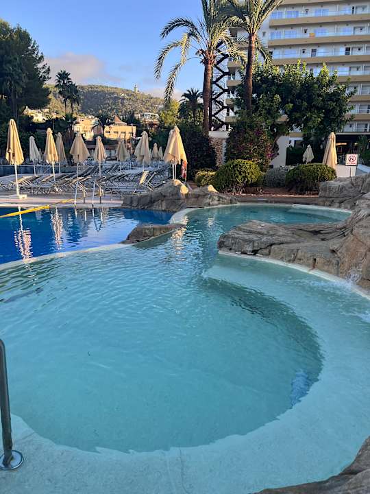 Pool BQ Belvedere Hotel