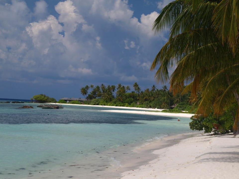 Strand Kuredu Island Resort & Spa