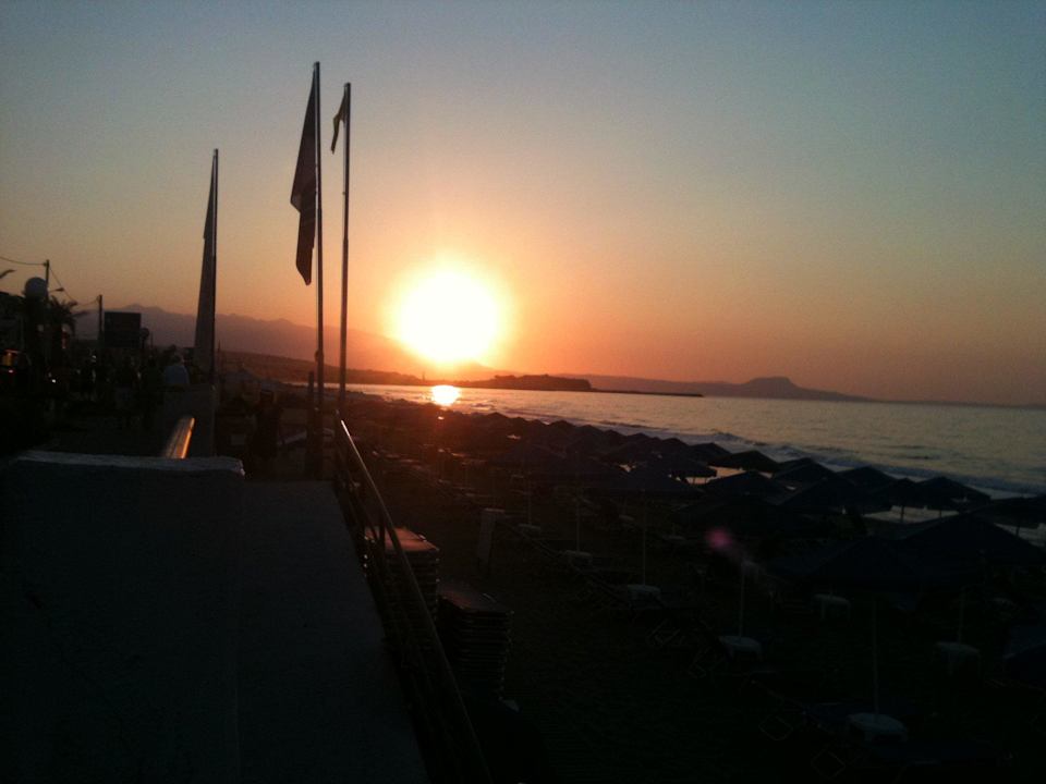 Beau couché de soleil Dimitrios Beach Hotel