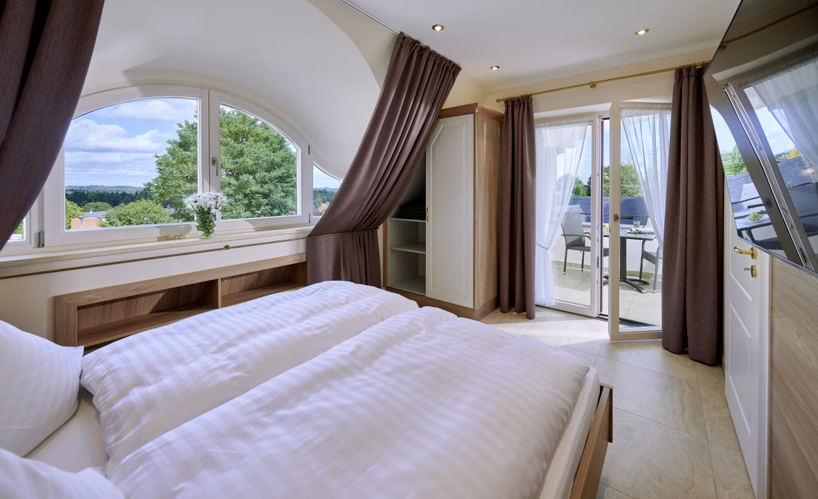 Zimmer Bonnschloessl - Ferienwohnungen