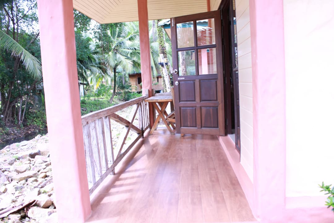 Bungalow back side Kai Bae Beach Resort