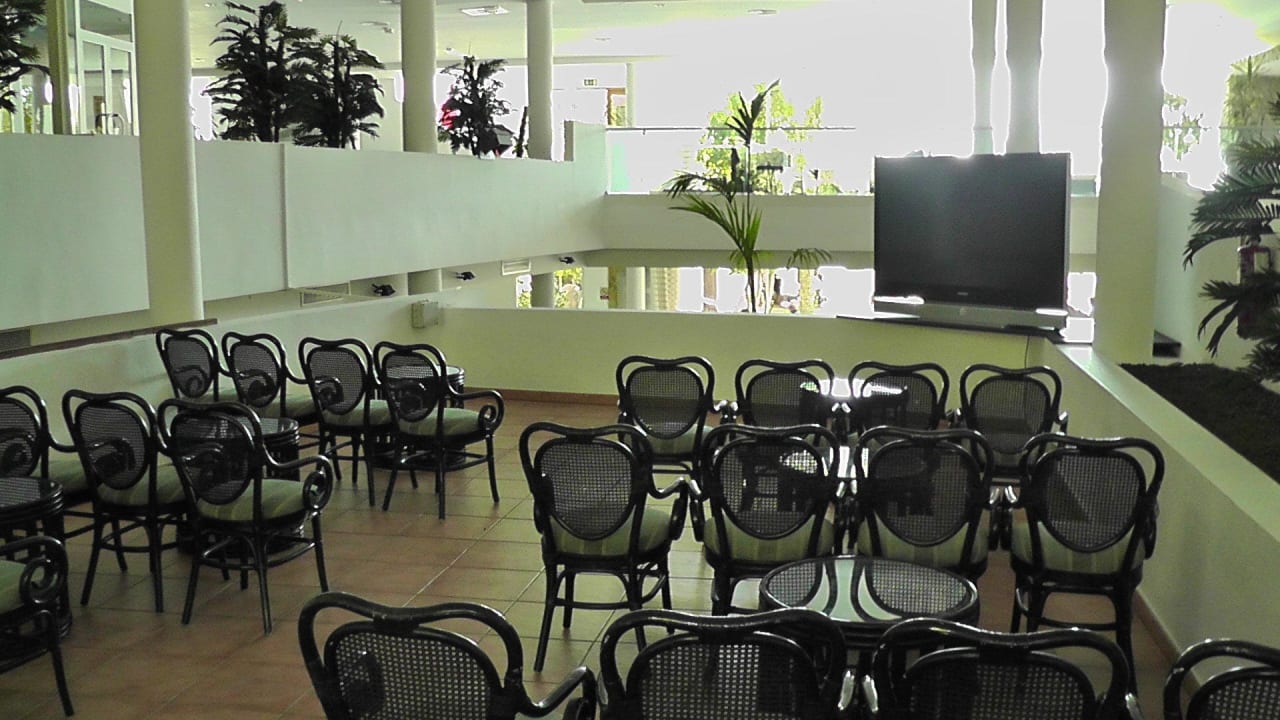 TV Ecke im 1.OG allsun App.-Hotel Esquinzo Beach