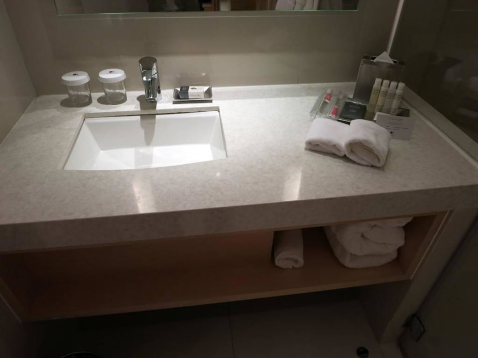 Badezimmer DoubleTree by Hilton Hotel Johor Bahru