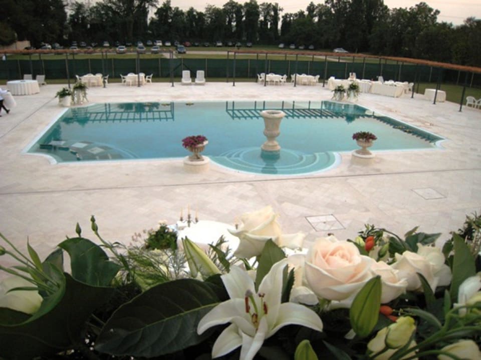 Outdoor Pool  Hotel Relais Villa Cornér Della Regina