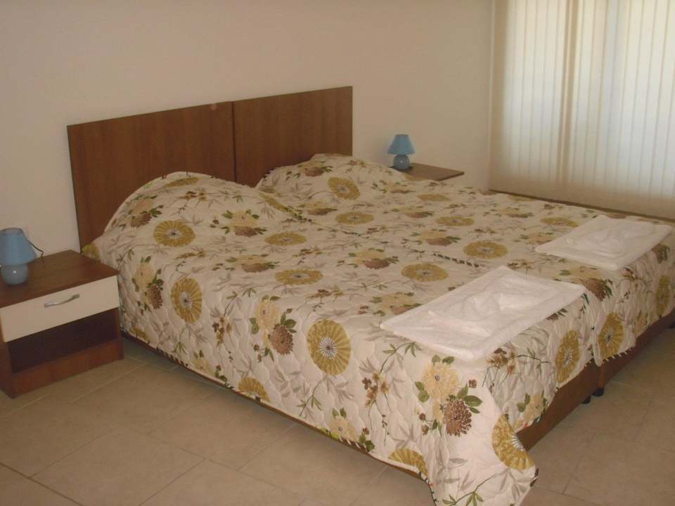 Studio /two standard beds / - incorporates  Apart Complex Aquamarine