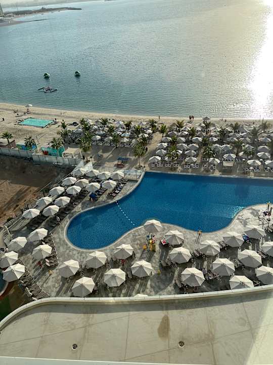 Strand Hampton by Hilton Marjan Island