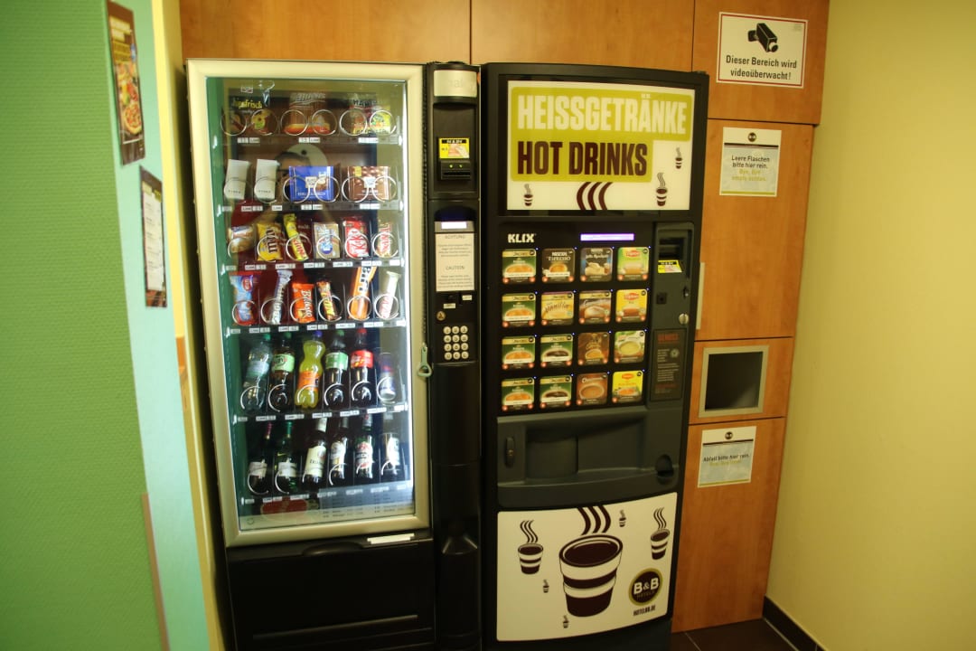 Eingangsbereich B&B Hotel München-Airport