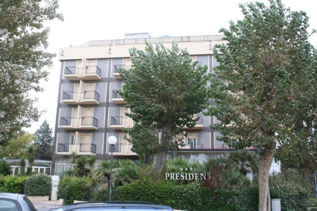 Hotel Pesident Hotel President