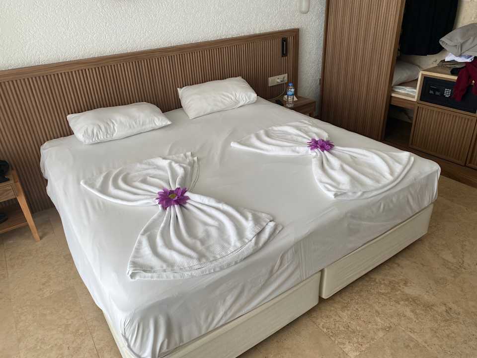 Zimmer Yalihan Una
