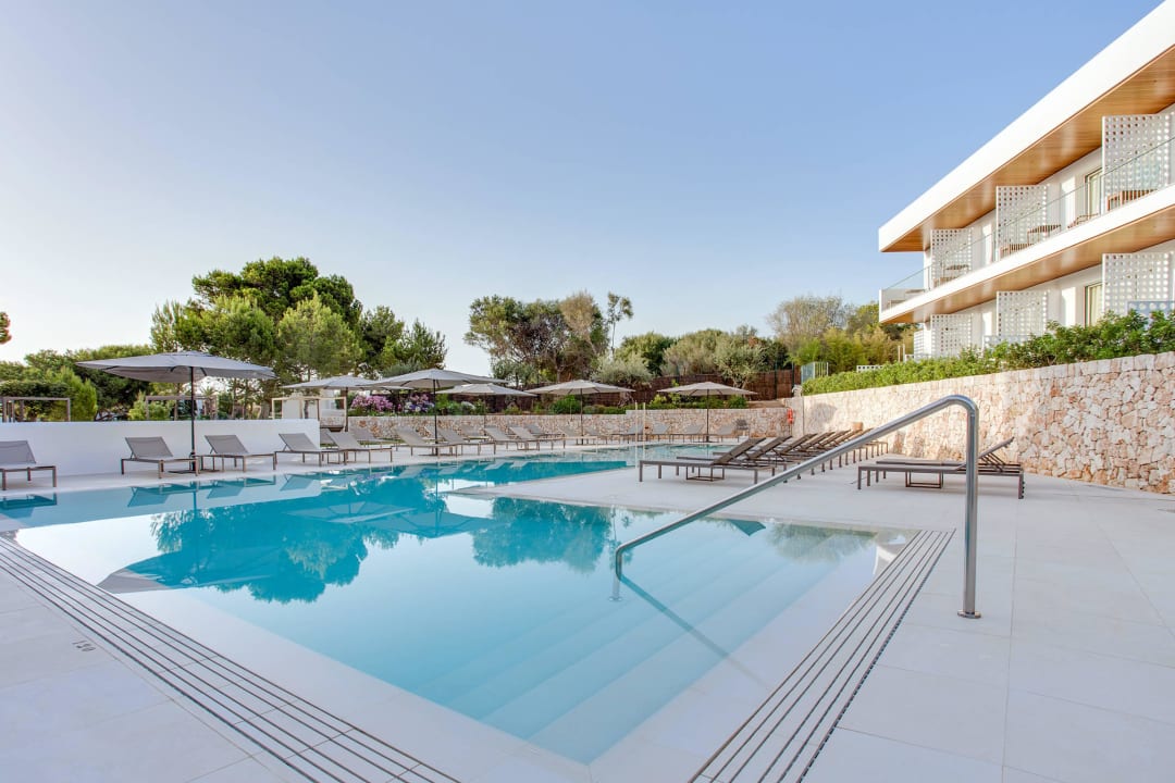 Neuer Pool Inturotel Cala Esmeralda