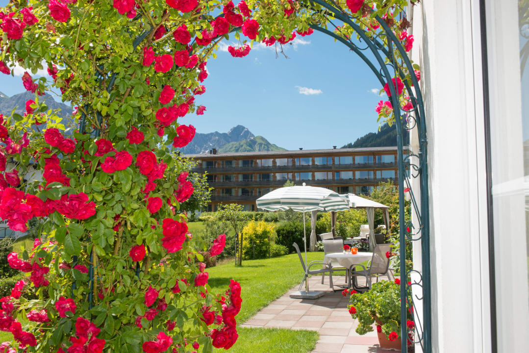 Durchblick von der Terrasse Gästehaus Büchele