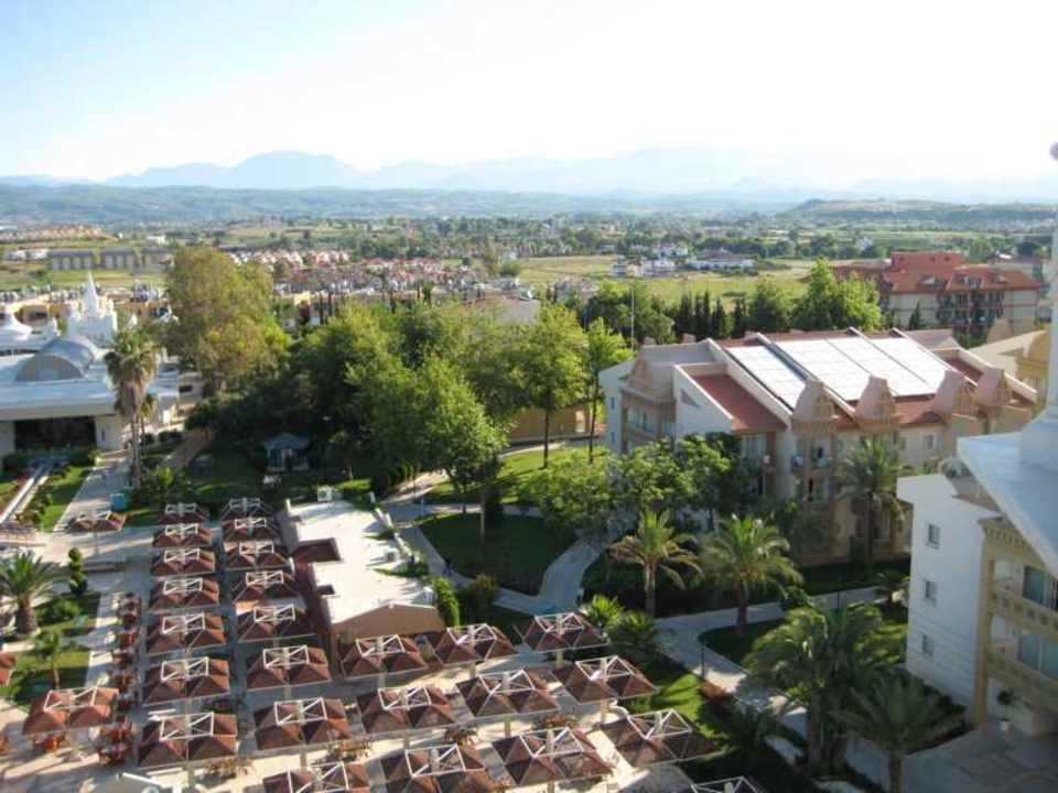 Nachtbar & Sicht ins Landesinnere Kamelya Collection Fulya Hotel
