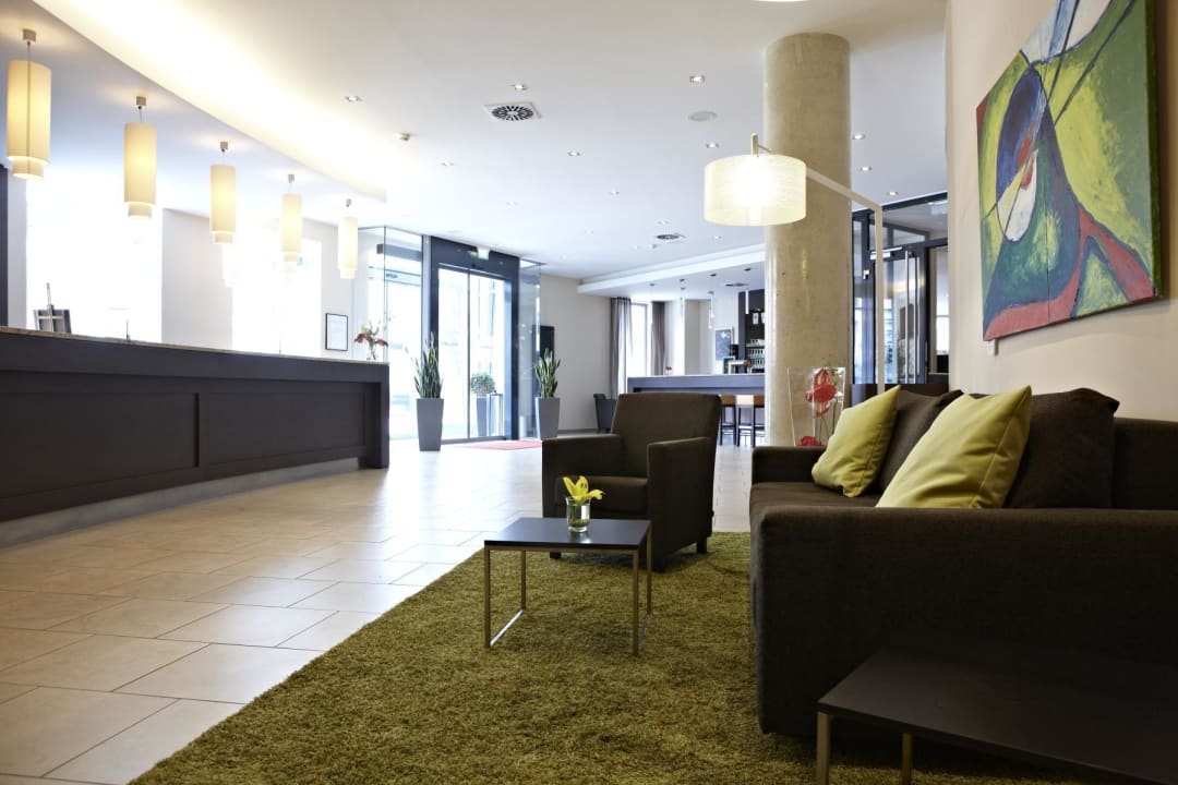 Lobby IntercityHotel Mainz