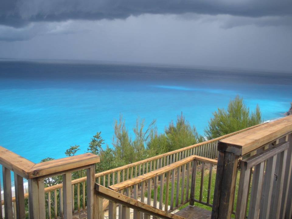 Entrance Hotel Beyond Villas