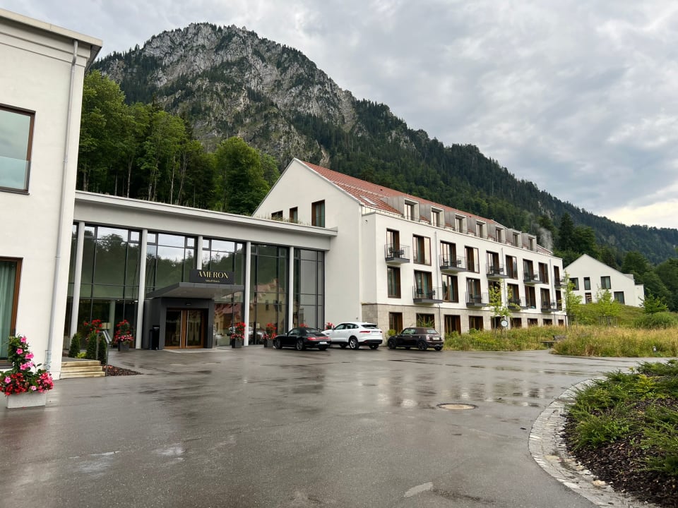 Außenansicht AMERON Neuschwanstein Alpsee Resort & Spa