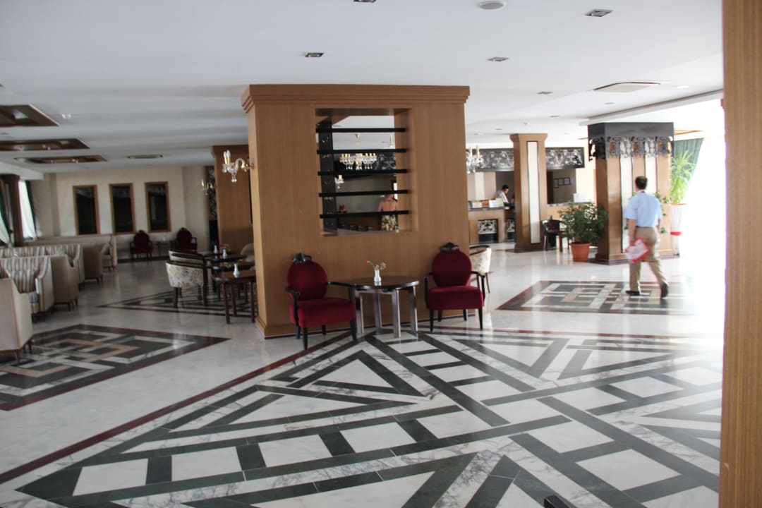 Lobby Seaden Corolla Hotel