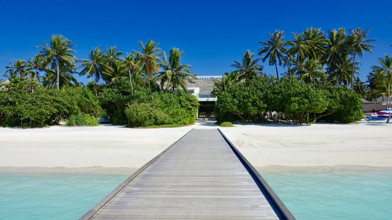 Ankunftssteg Kandima Maldives
