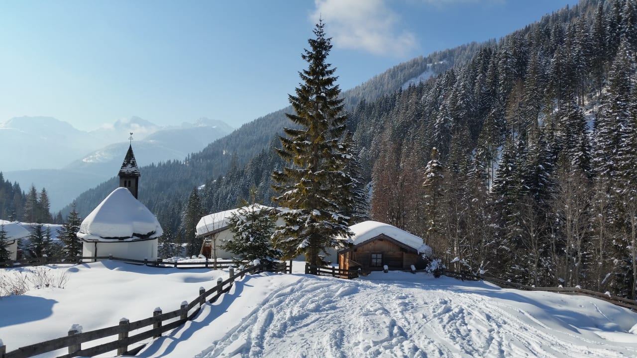 Außenansicht Almwellness-Resort Tuffbad