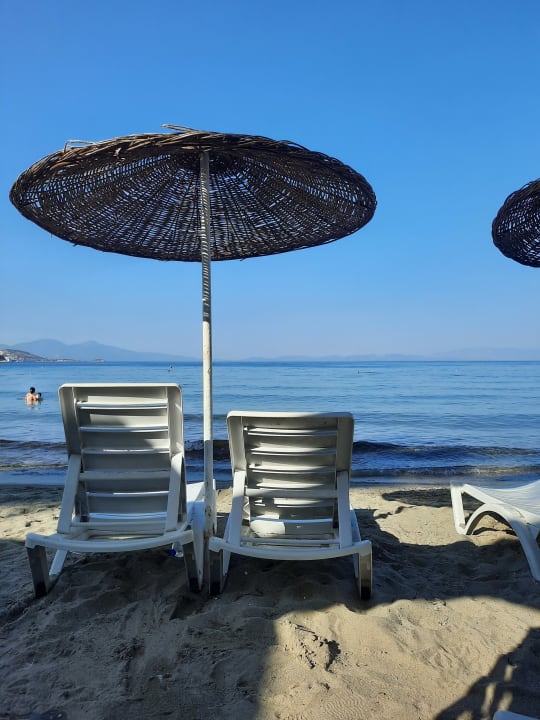 Strand Tusan Beach Resort