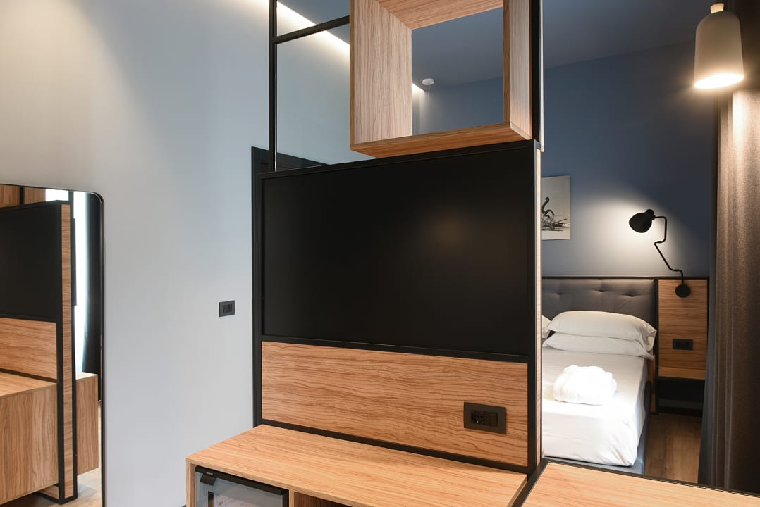 Zimmer The Poet Hotel