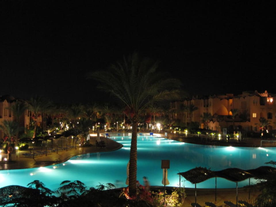 Am Abend Jaz Makadi Oasis Resort