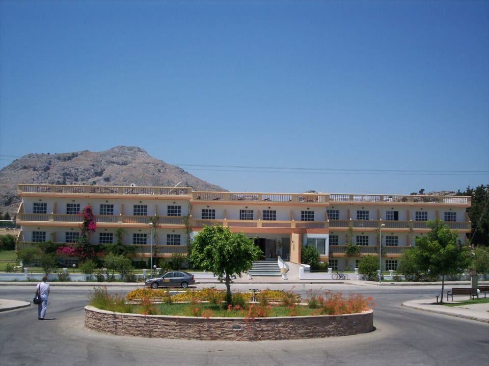Haupteingang Alfa Hotel