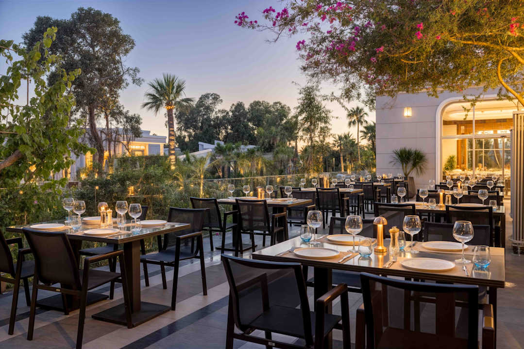 Gastro Merit Royal Gardens Hotel & Casino