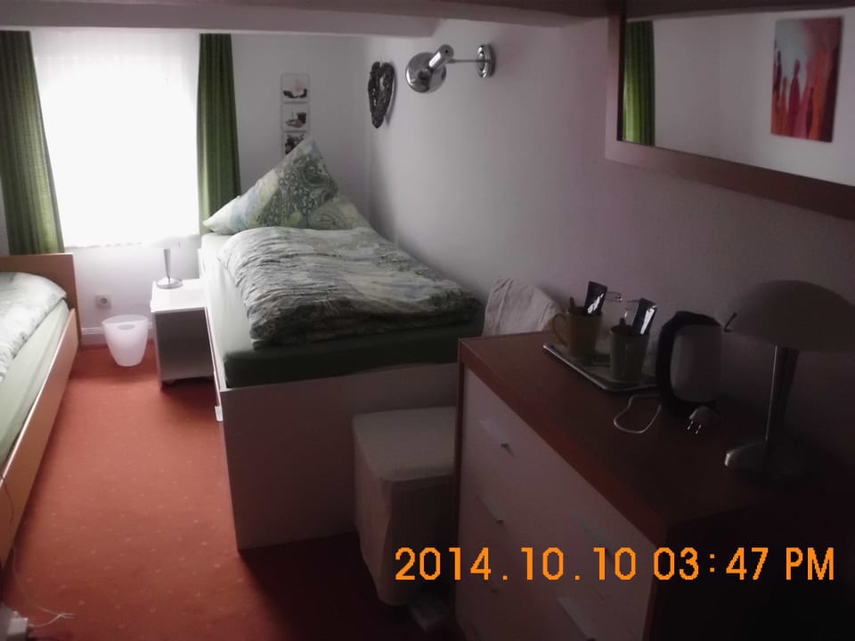 Klein Zimmer aber hohoho ! Gästehaus Hanjopkes