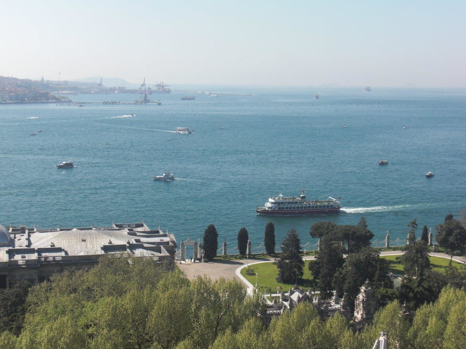 Ausblick von der Dachterrasse neben der Suite Hotel Swissôtel The Bosphorus