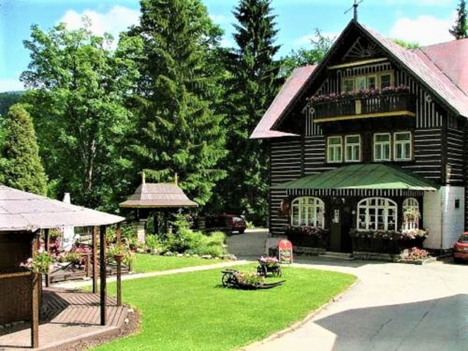 Außenansicht Hotel Tři růže