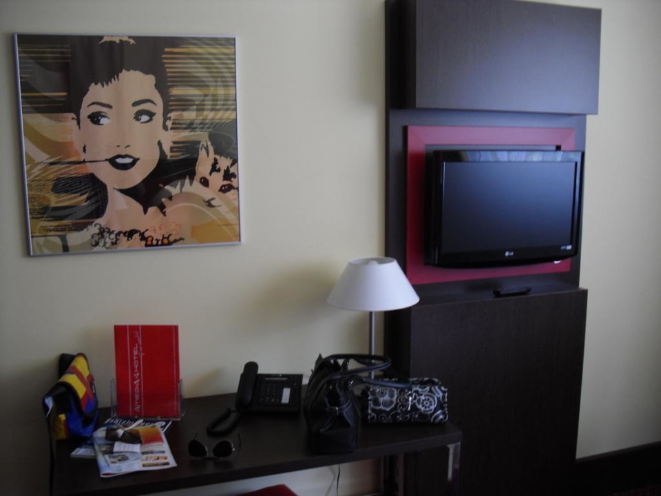 Fernseher Best Western Plus Amedia Art Salzburg