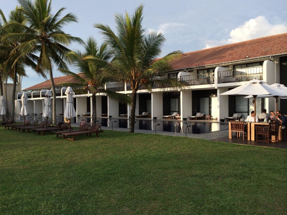 Deluxe Bereich EKHO Surf