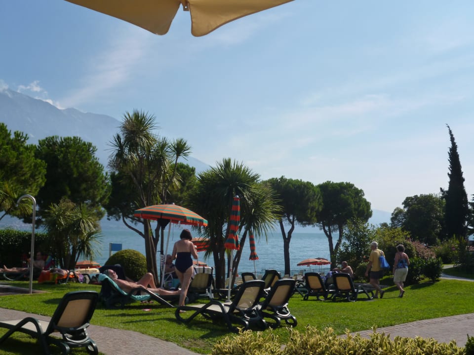 Große Liegewiese Hotel Du Lac