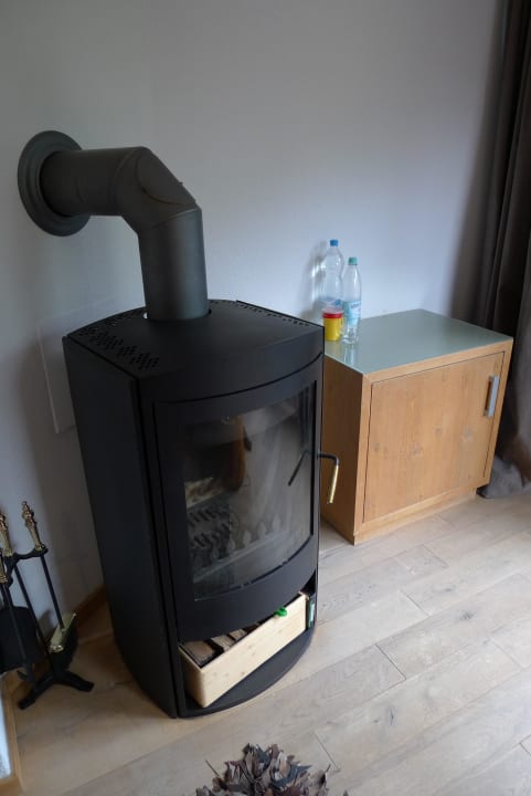 Kaminofen MONTAFON Lodge Hotel und SPA