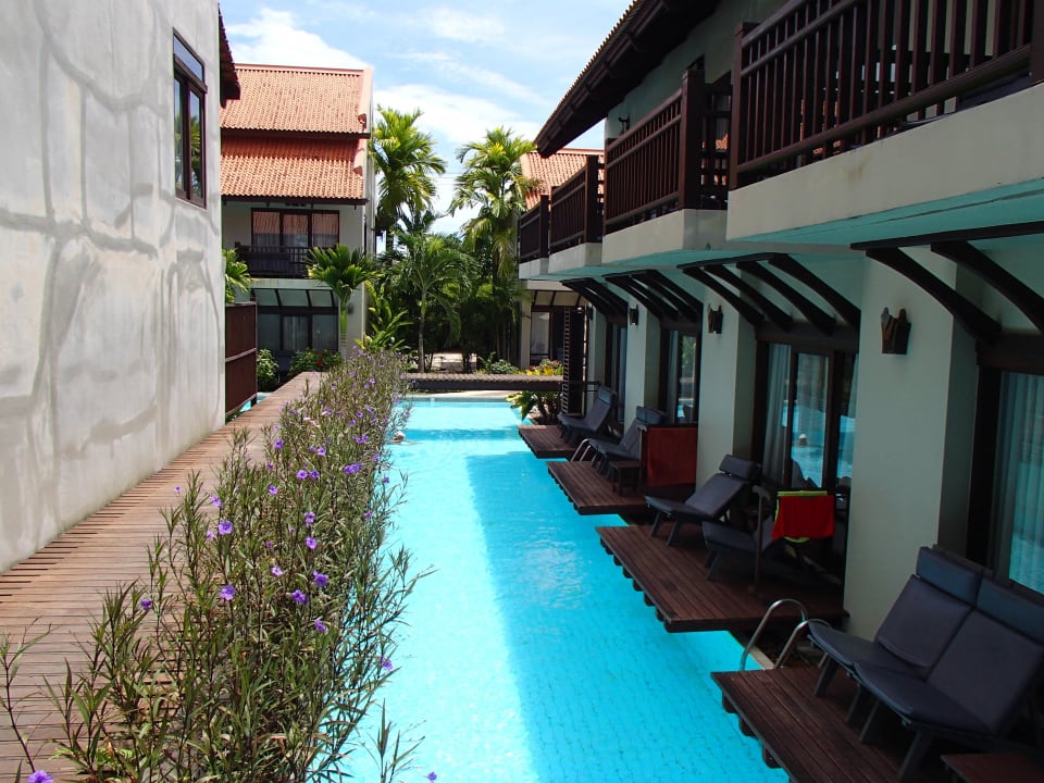 Sicht über die Poolstraße Khaolak Oriental Resort - Adults only