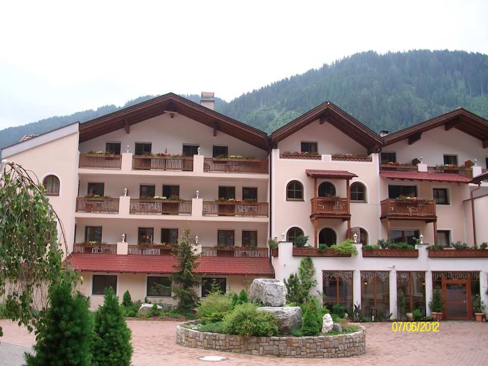 Der Eingangsbereich Alphotel Tyrol