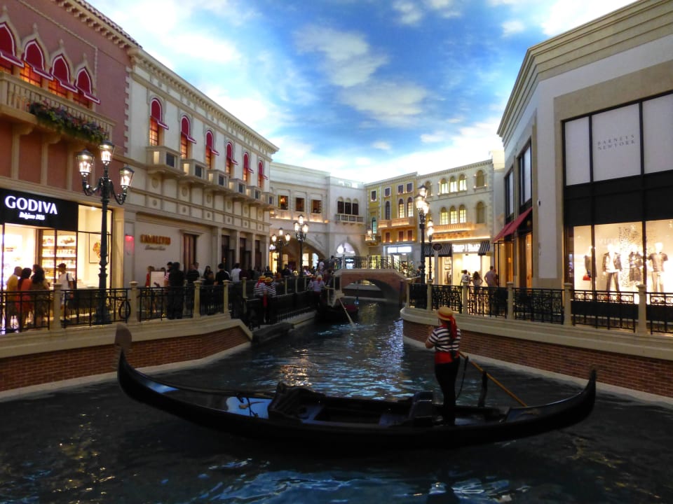 Innenansicht mit Shops und Kanal The Venetian Resort & Casino