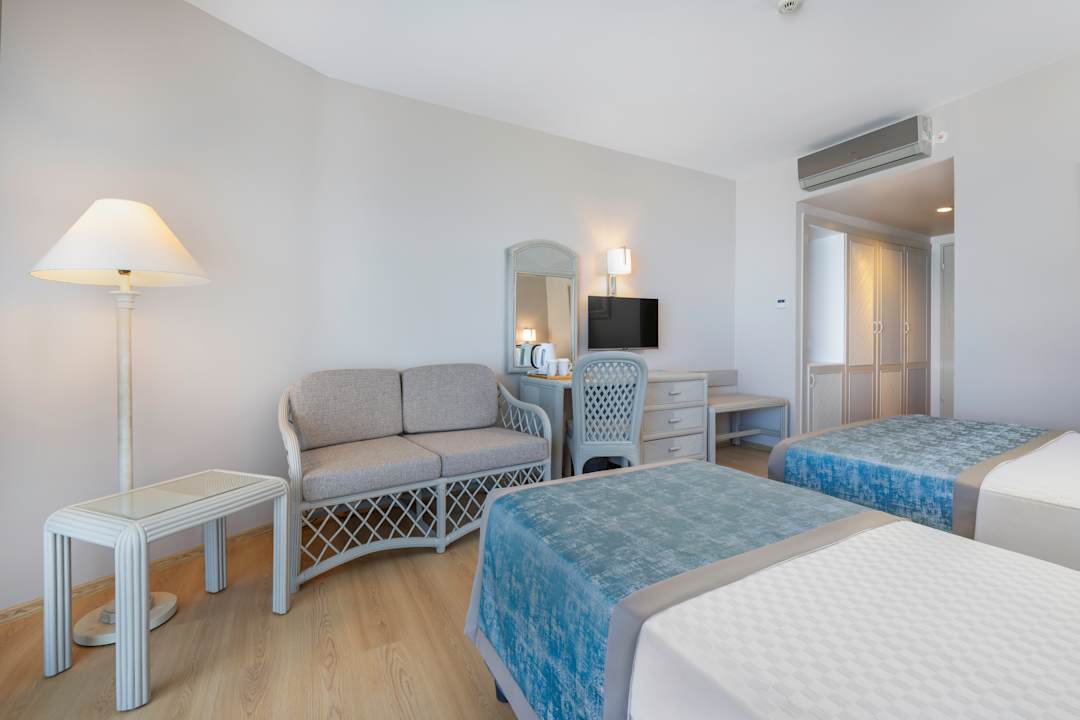 Zimmer Aska Hotel Just in Beach