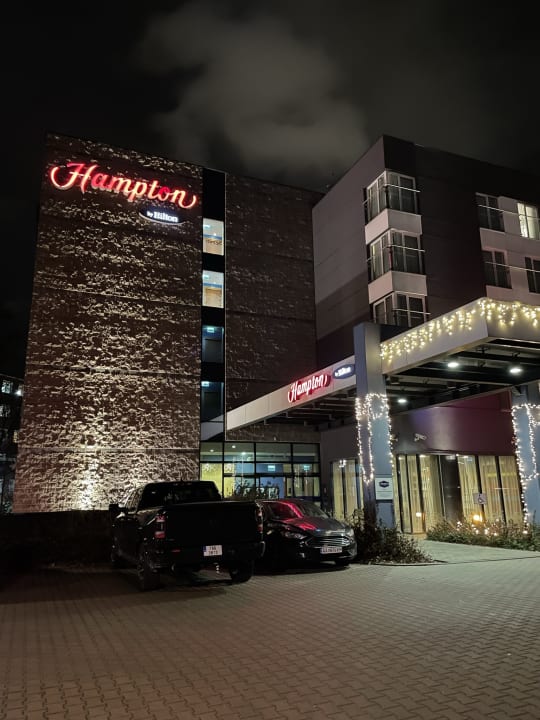 Außenansicht Hampton by Hilton Warsaw Airport