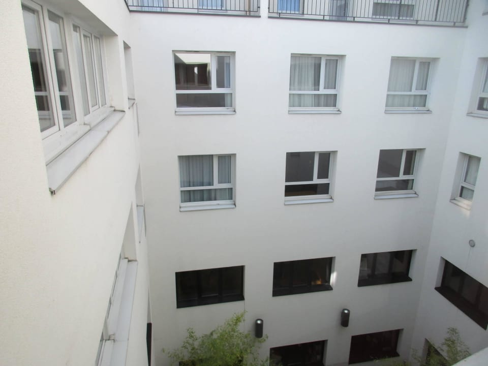 Innenhof Adagio City Aparthotel Annecy Centre