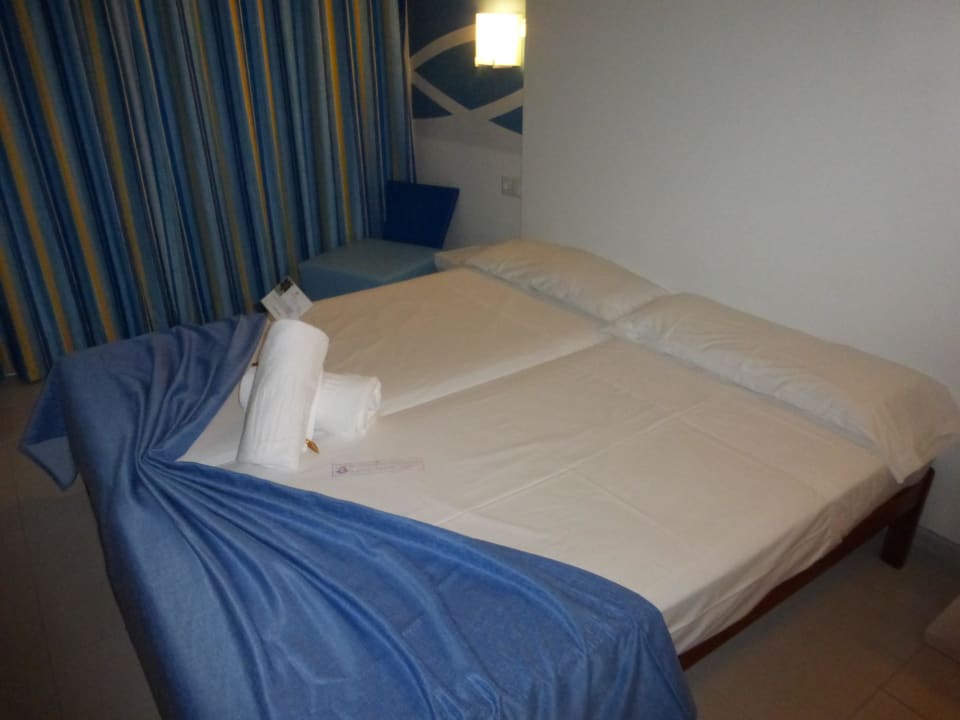 Bett Hotel Clumba