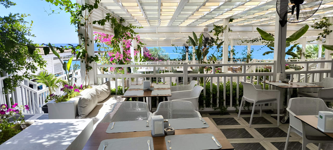 Gastro Can Garden Resort