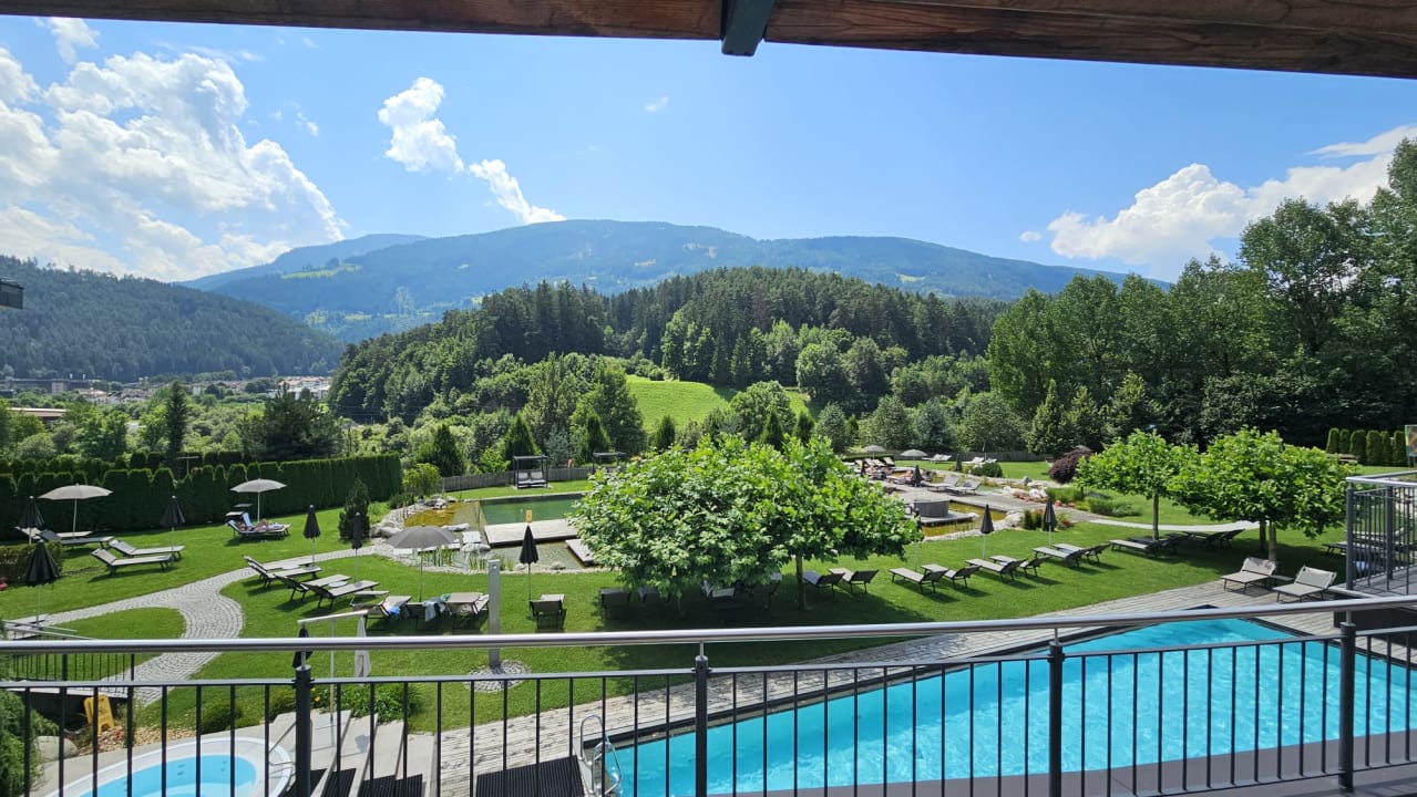Ausblick Kronblick - Well-being Hotel