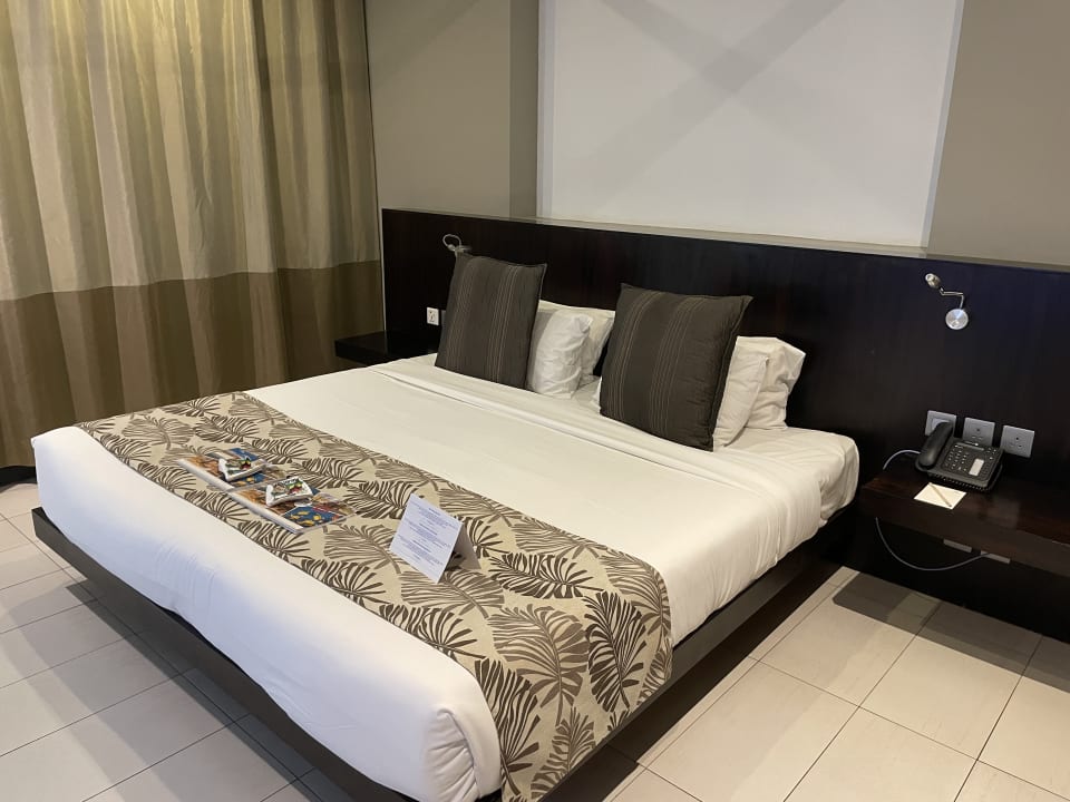 Zimmer Crystals Beach Resort Belle Mare, a member of Radisson Individuals