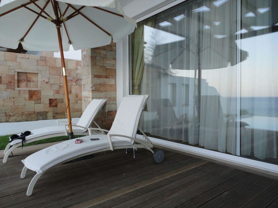 Liegen bei den Beachfront Villen/Suiten Atrium Prestige Thalasso Spa Resort & Villas