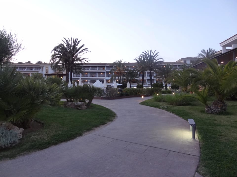 Blick auf die Zimmer Hotel Beach Club Font de Sa Cala